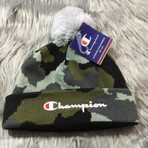 Champion Script Knit Beanie Pom Hat Camo